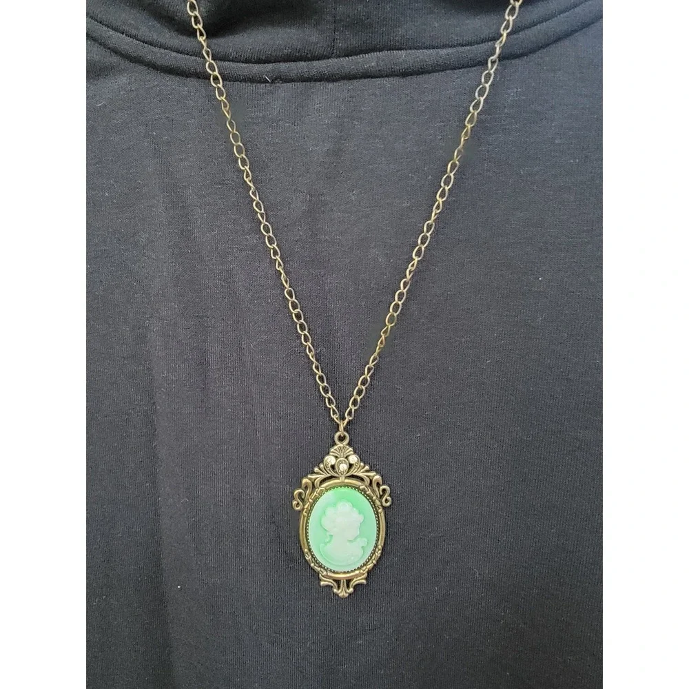 Vintage Style Green Cameo Pendant Necklace Antique Brass Victorian Ornate 27in